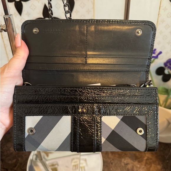 Burberry leather and canvas long wallet with COA and unbranded chain - Picture 9 of 13